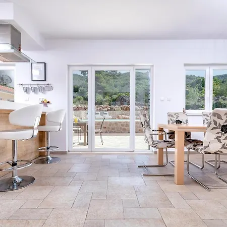 Hvar, Ekatera, 5 Min From Center