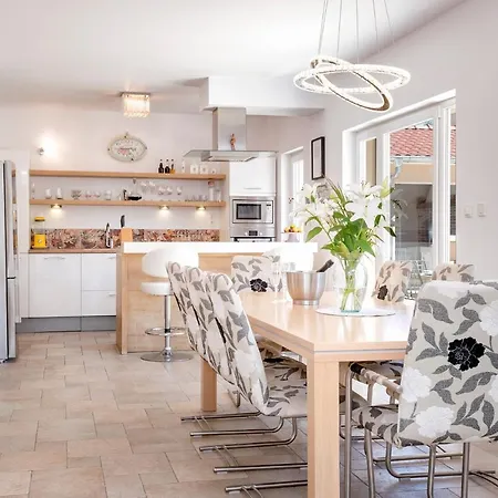 Villa Hvar, Ekatera, 5 Min From Center