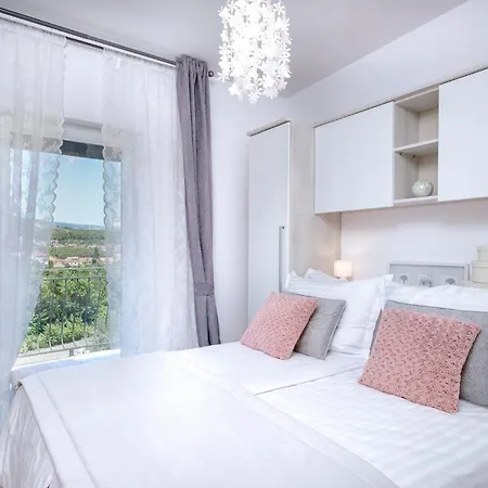 Hvar, Ekatera, 5 Min From Center